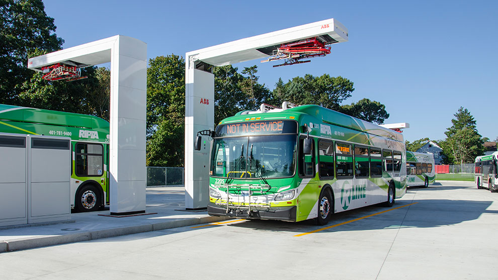RIPTA bus ready to hookup and start charging