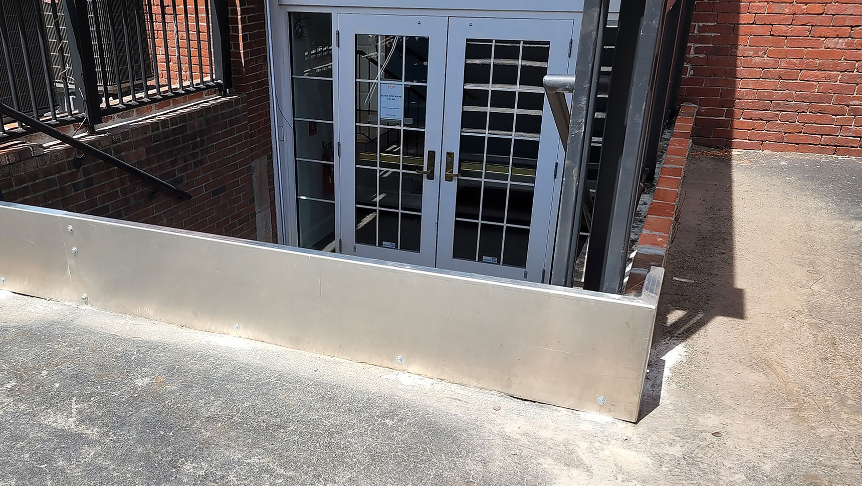 Floodproofing building entry